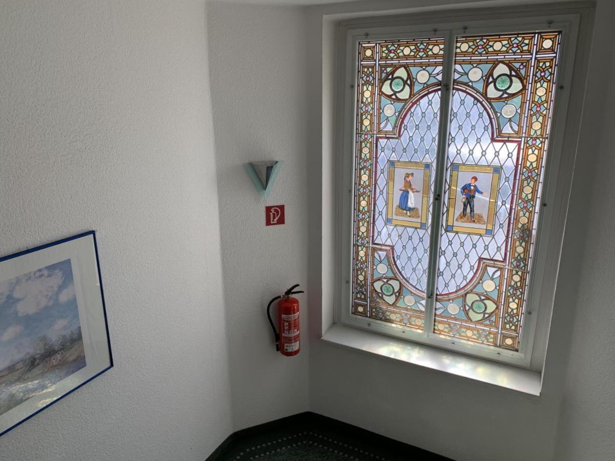 Segel, Urlaub In Warnemuende Apartment Rostock